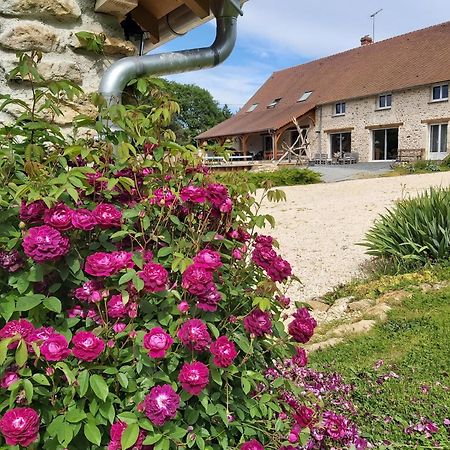 Le Pre De La Rue Bed & Breakfast Bouesse Exterior photo