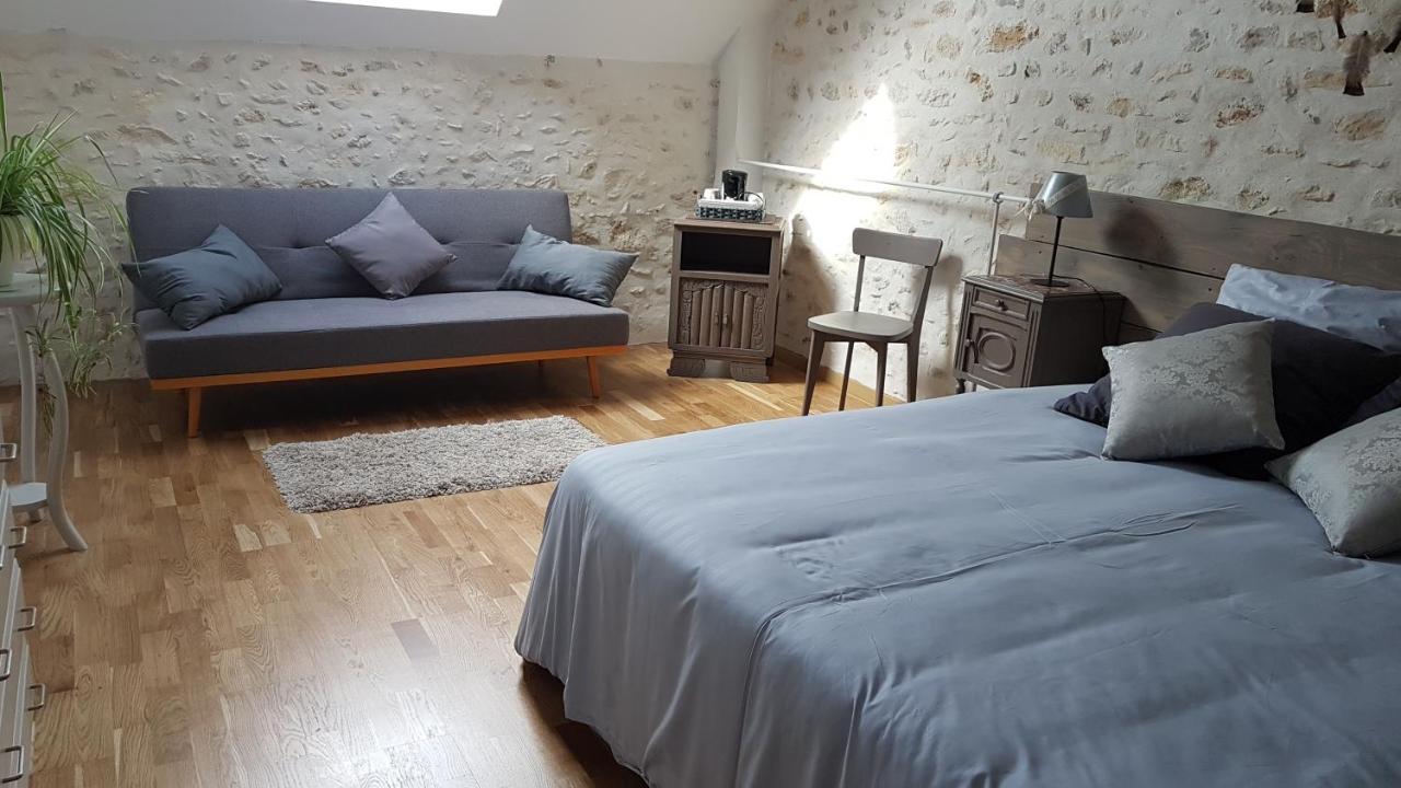 Le Pre De La Rue Bed & Breakfast Bouesse Exterior photo